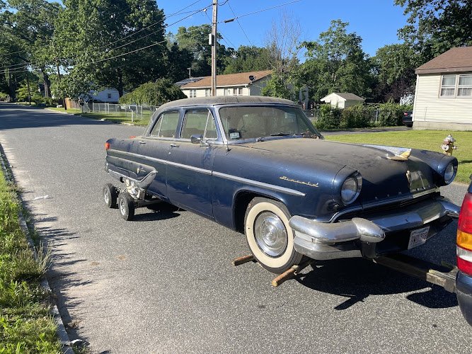 Wolfpack Emergency roadside Assistance Tow Service in Springfield, Massachusetts Wolfpack Emergency roadside Assistance Tow Service in Springfield, Massachusetts