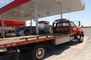 Stop & Shop Towing tow service company in Mt Vernon, Missouri offering 24 hour towing near me