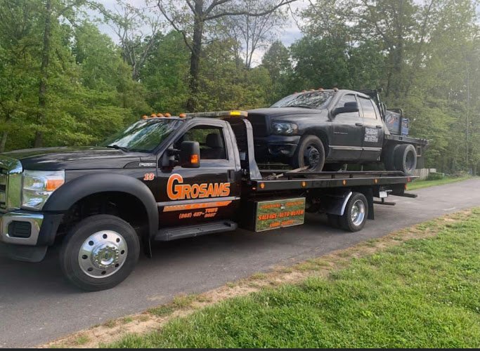 Grosams Ez Tow Tow Service in Knox, Tennessee Grosams Ez Tow Tow Service in Knox, Tennessee