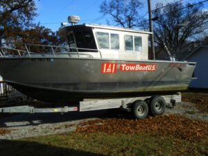 Bay Marine Salvage & Services, Ltd tow service company in Unionville, Michigan offering 24 hour towing near me