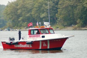 TowBoatUS Lake Wallenpaupack tow service company in Moscow, Pennsylvania offering 24 hour towing near me