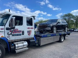 J-Team Towing tow service company in Lake Bluff, Illinois offering 24 hour towing near me