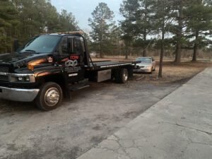 We Tow LLC tow service company in Florence, South Carolina offering 24 hour towing near me