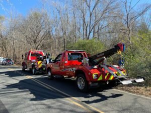 Hodges Towing tow service company in Clover, South Carolina offering 24 hour towing near me