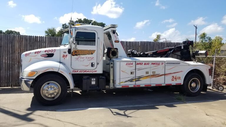 Cowboy Towing Tow Service in Pantego, Texas