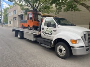 Newhouse Towing Service - Portland Tow Truck tow service company in Portland, Oregon offering 24 hour towing near me
