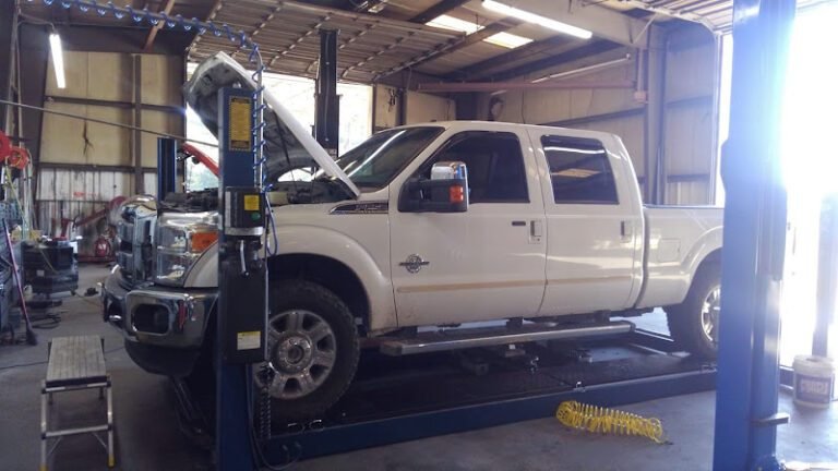 Dave’s Automotive Tow Service in Red Springs, North Carolina