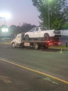 Greenville Motor Co tow service company in Silva, Missouri offering 24 hour towing near me