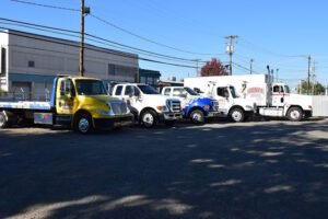 Abner Truck & Trailer Repair & Towing tow service company in Woodburn, Oregon offering 24 hour towing near me