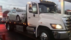 Midtown Towing NYC tow service company in , offering 24 hour towing near me