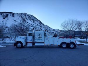 El Paso Towing tow service company in El Paso, Texas offering 24 hour towing near me