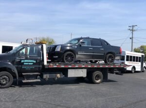 Ed Holsapple Towing tow service company in Salem, Illinois offering 24 hour towing near me
