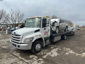 A Discount Towing tow service company in Albuquerque, New Mexico offering 24 hour towing near me