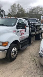Jinkins Auto Repair tow service company in Nacogdoches, Texas offering 24 hour towing near me