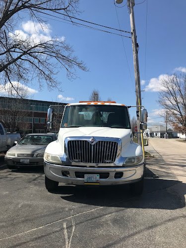 Bill’s Towing tow service company in Warwick, Rhode Island offering 24 hour towing near me Bill's Towing tow service company in Warwick, Rhode Island offering 24 hour towing near me