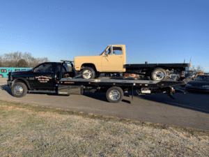 Daryl's Towing LLC tow service company in , offering 24 hour towing near me