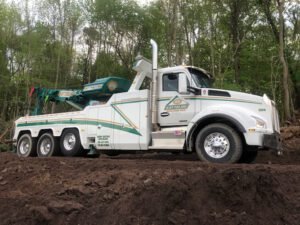 Battelini Transportation & Heavy Towing tow service company in Landisville, New Jersey offering 24 hour towing near me
