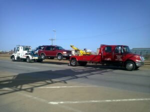 American Eagle Towing tow service company in Oklahoma City, Oklahoma offering 24 hour towing near me