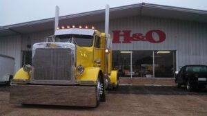 H & O Truck & Trailer Repair tow service company in West Point, Mississippi offering 24 hour towing near me