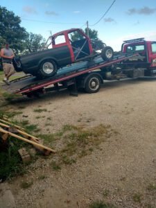 Jolliff Towing tow service company in Metamora, Indiana offering 24 hour towing near me
