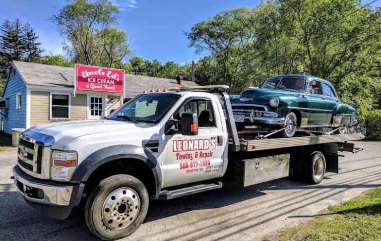 Leonard’s 24 hour Towing & Recovery Tow Service in Taunton, Massachusetts