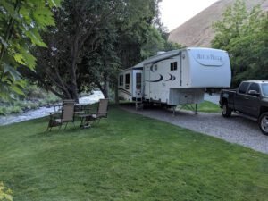 Riverside RV Park tow service company in Riggins, Idaho offering 24 hour towing near me