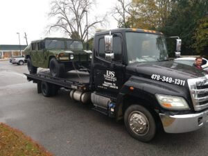 LRS Towing tow service company in Swainsboro, Georgia offering 24 hour towing near me