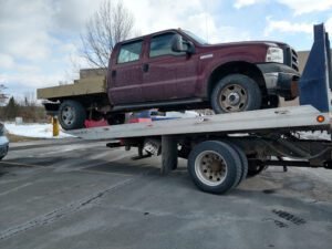 Sunnyside Garage tow service company in Castleton-On-Hudson, New York offering 24 hour towing near me
