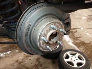 C & B Body & Auto Service tow service company in Louisville, Ohio offering 24 hour towing near me