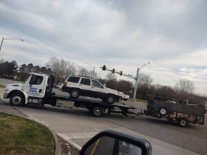 Beach Towing tow service company in Virginia Beach, Virginia offering 24 hour towing near me