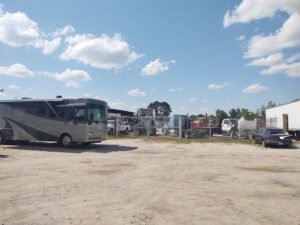 Davis Truck Repair Inc tow service company in Lumberton, North Carolina offering 24 hour towing near me