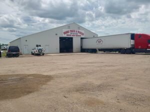 Primo Truck & Trailer Wash and Repair tow service company in Gaylord, Minnesota offering 24 hour towing near me