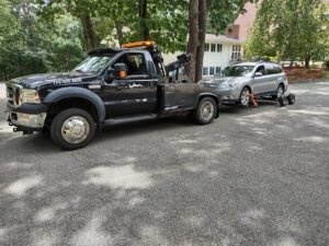 Roman Towing LLC tow service company in , offering 24 hour towing near me