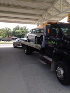 TNS/Top Notch Services Cash 4 Cars tow service company in , offering 24 hour towing near me