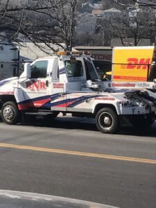 RNR Auto & Towing tow service company in Yonkers, New York offering 24 hour towing near me