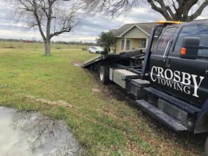 Crosby Towing tow service company in Sealy, Texas offering 24 hour towing near me