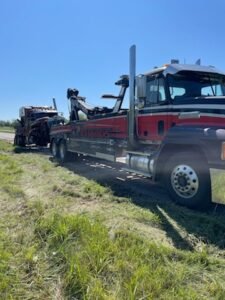 Richards Autobody & Towing tow service company in Pittsfield, Illinois offering 24 hour towing near me