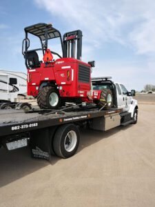 Freeway Towing & Storage tow service company in Phoenix, Arizona offering 24 hour towing near me