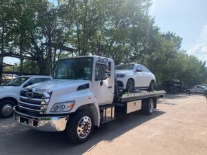 Rapid Auto Towing tow service company in Spring, Texas offering 24 hour towing near me