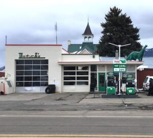 Dutch's Service tow service company in Oakley, Utah offering 24 hour towing near me
