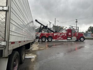 WAYNE LEES TOWING & 24HR WRECKER SERVICE tow service company in Dunn, North Carolina offering 24 hour towing near me