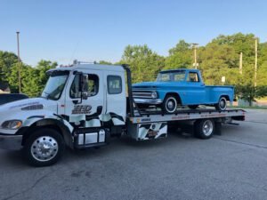 HD Recovery & Towing tow service company in Grand Rapids, Michigan offering 24 hour towing near me