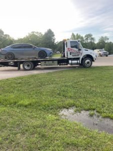 Eskew's Garage and Towing tow service company in Broken Bow, OK offering 24 hour towing near me