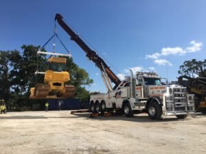 Johnson's Wrecker Service Cars, Heavy Duty and Semi Truck Towing tow service company in Orlando, Florida offering 24 hour towing near me