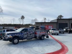 Myles Truck Repair tow service company in Lawrenceville, Georgia offering 24 hour towing near me