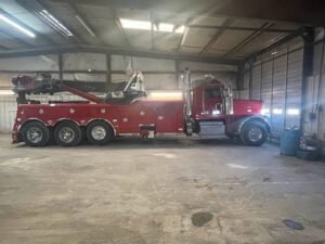 Interstate Towing & Recovery tow service company in Oklahoma City, Oklahoma offering 24 hour towing near me