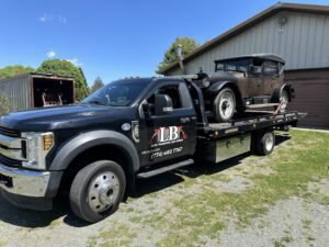 LB Towing & Auto Transport tow service company in , offering 24 hour towing near me