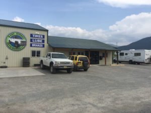EASY STREET AUTO WORKS tow service company in Thompson Falls, Montana offering 24 hour towing near me