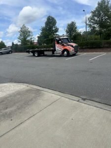 Quick Response Towing & Recovery tow service company in Mt Olive, North Carolina offering 24 hour towing near me