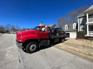 TowHub Road Service and Towing tow service company in Buford, Georgia offering 24 hour towing near me